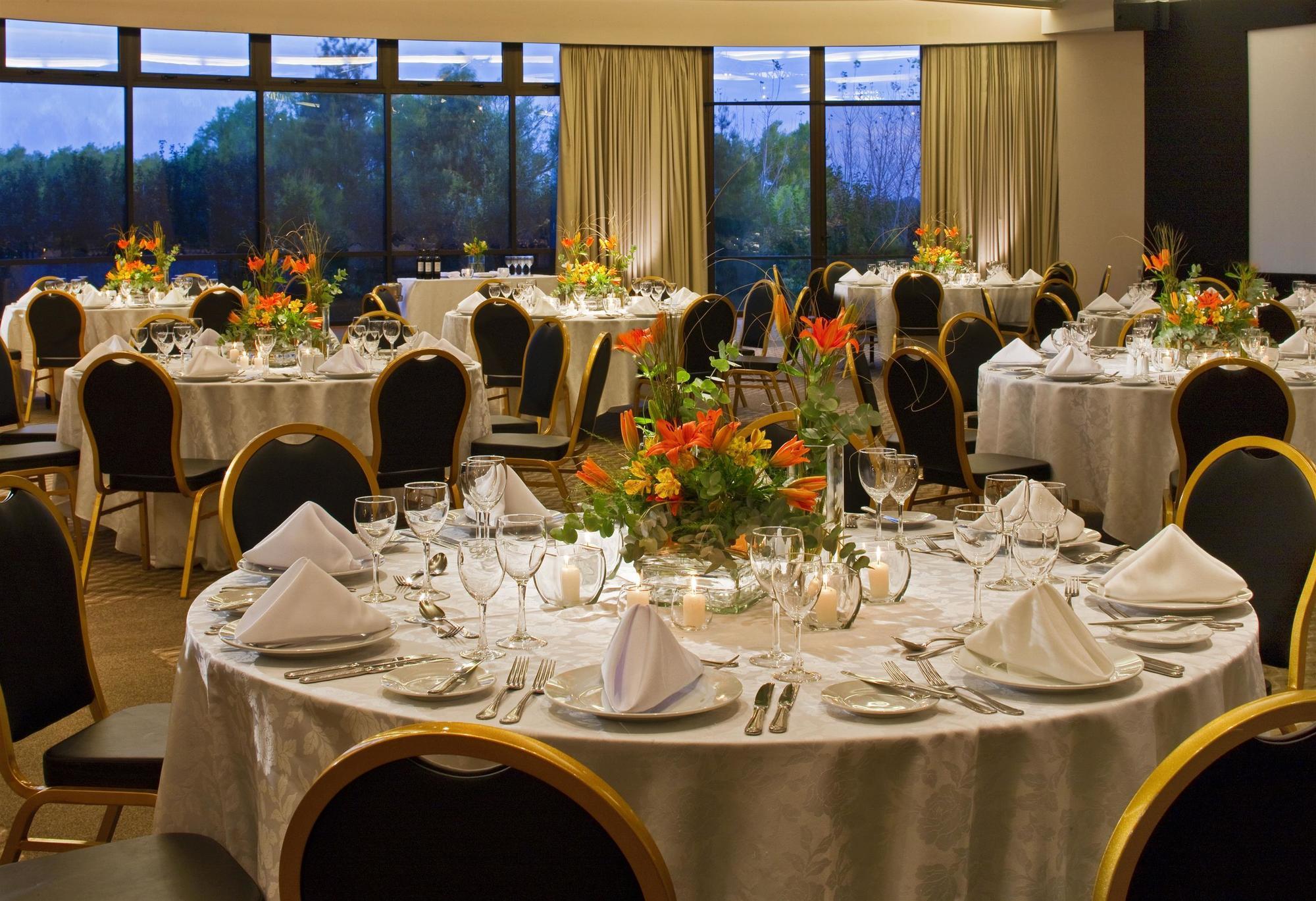 Sheraton Colonia Golf & Spa Resort Colonia Del Sacramento Exterior foto The ballroom at the Westin